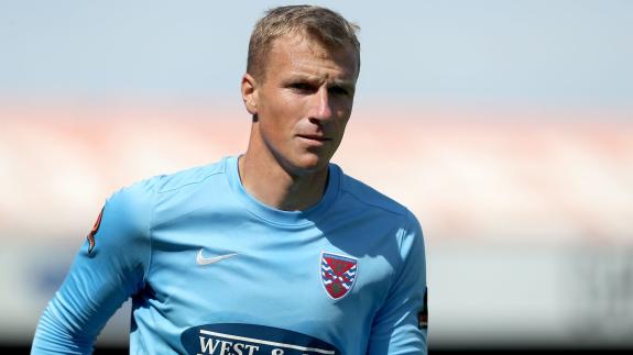 Barking and Dagenham Post: Dagenham & Redbridge goalkeeper Elliot Justham Barking and Dagenham Post: Dagenham & Redbridge goalkeeper Elliot Justham